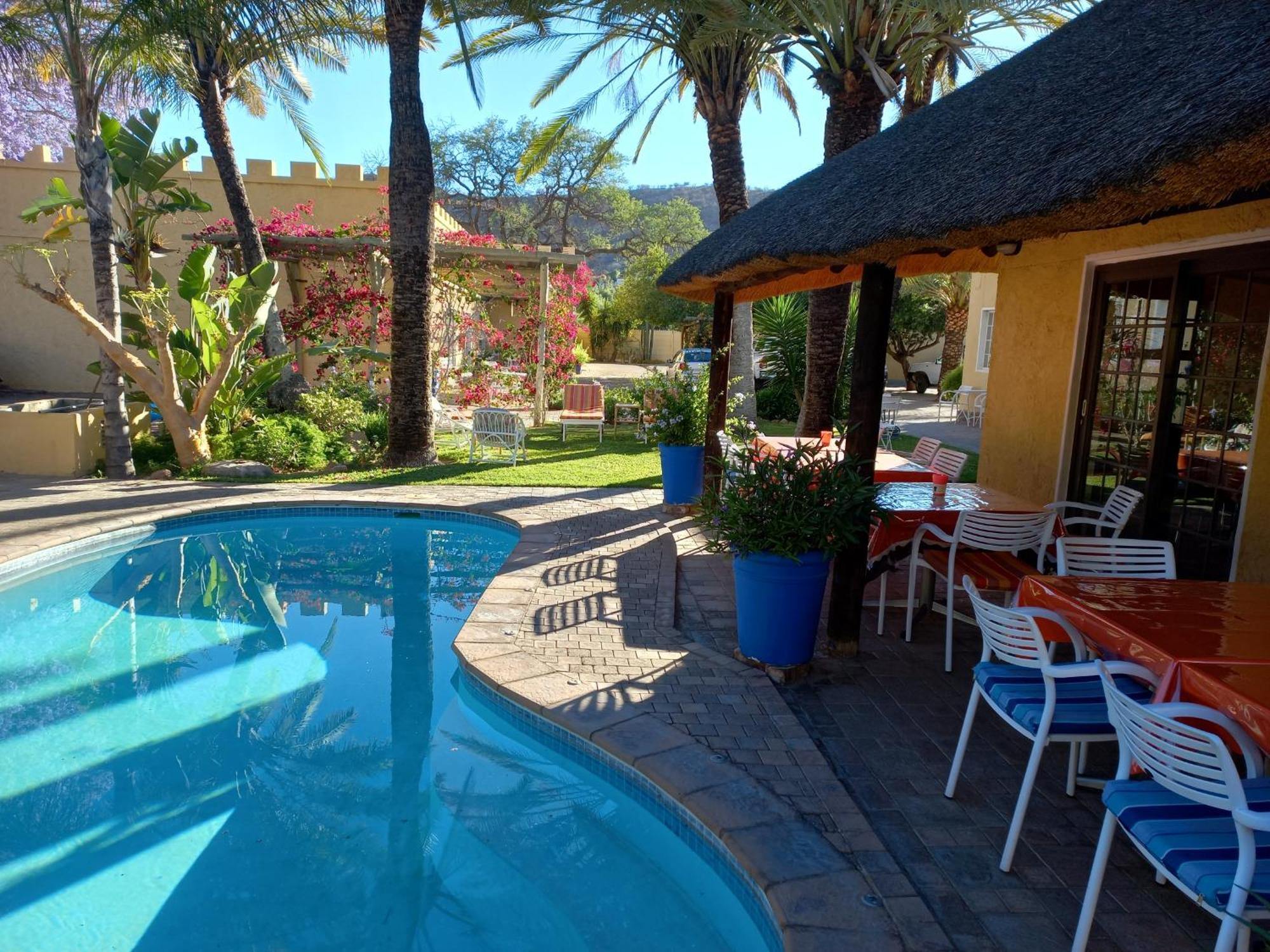 Capbon Guesthouse Windhoek Exterior photo