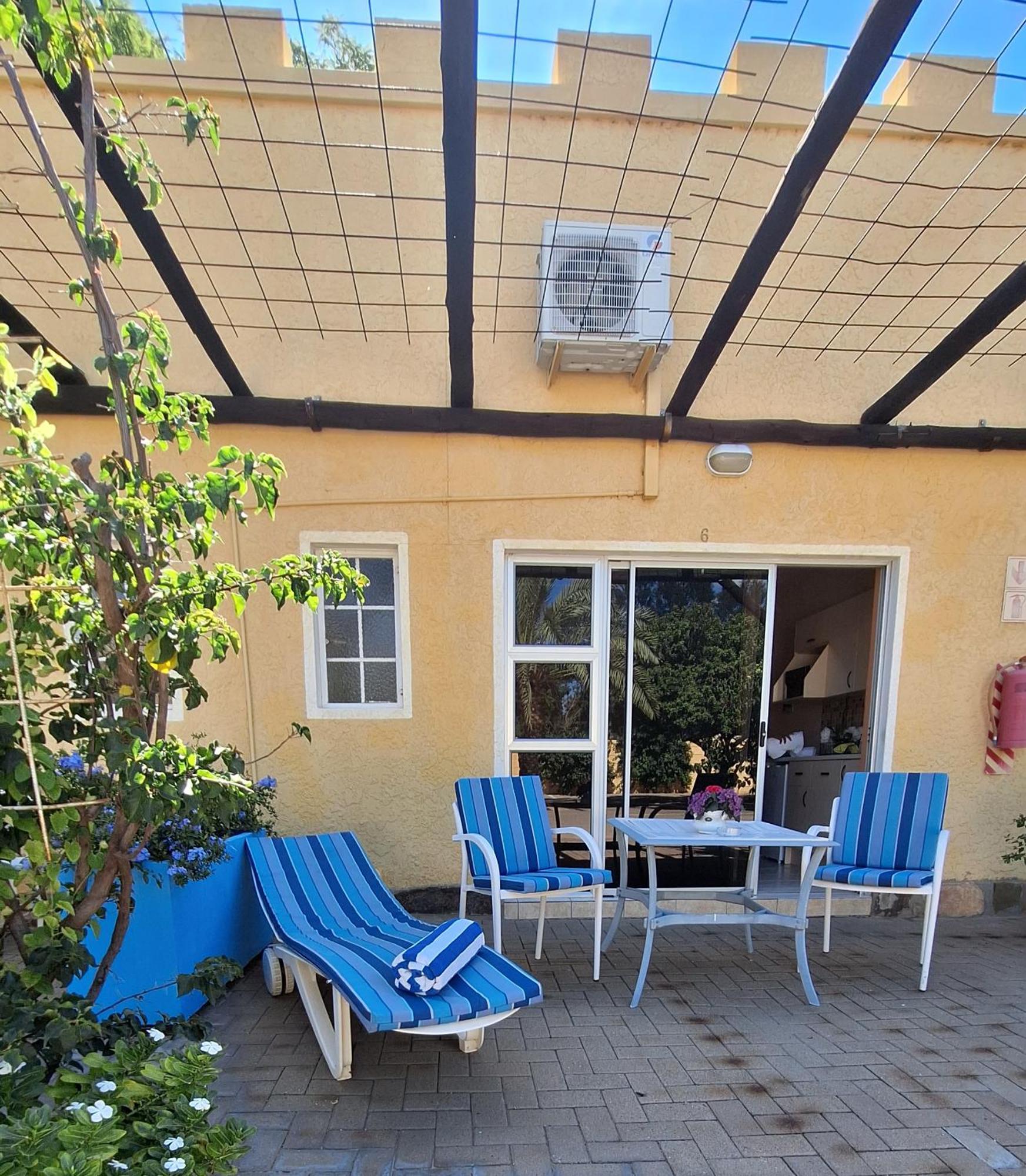 Capbon Guesthouse Windhoek Exterior photo